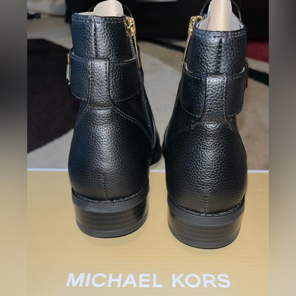 BRAND NEW Michael Kors MK Jilly Flat Ankle Booties - Picture 7 of 16